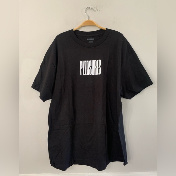 NEW PLEASURES MASTER T-Shirt MULTIPLE SIZES - Picture 4 of 9